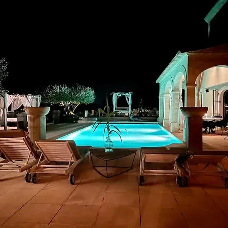 Luxury In Front Of The Famous Pont-du-gard. * Castillon-du-Gard