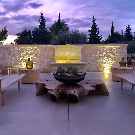 Luxury In Front Of The Famous Pont-du-gard. Vila *