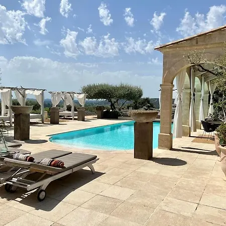 Luxury In Front Of The Famous Pont-du-gard. * Castillon-du-Gard