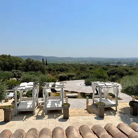 Luxury In Front Of The Famous Pont-du-gard. Villa