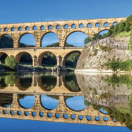 Vila Luxury In Front Of The Famous Pont-du-gard. *