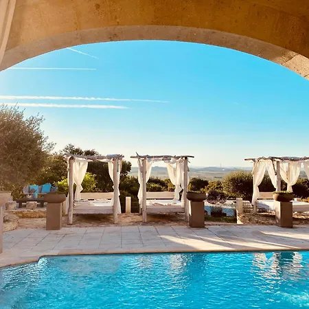 Vila Luxury In Front Of The Famous Pont-du-gard. Castillon-du-Gard