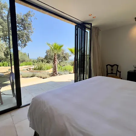 Villa Luxury In Front Of The Famous Pont-du-gard. Castillon-du-Gard