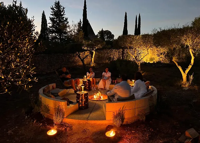 Вилла Luxury In Front Of The Famous Pont-du-gard. Кастийон-дю-Гар